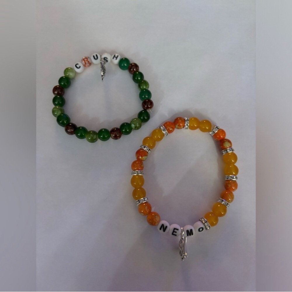 🛍️ Handmade Finding Nemo & Crush Handmade Bracelet Set